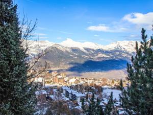 Chalet Magicien by Interhome