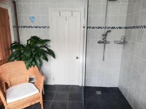 Super king bedroom with large ensuite