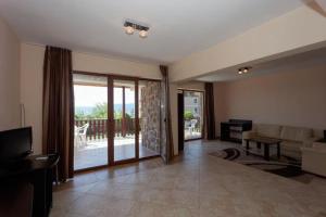 Вили Vemara club