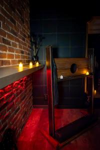 Maisons de vacances L adresse secrete escapade romantique avec jacuzzi et piece secrete : photos des chambres