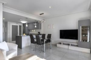 Las Arenas Atico by Ĥ - Playa de los Haraganes HLHA245P97