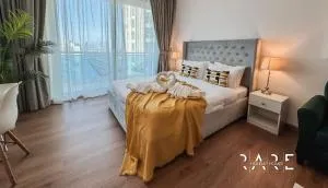 Rare Holiday Homes - Lake View - The Lago Vista Tower A - Dubai Production City - R1503 - Dubai