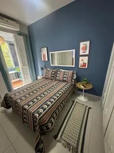 charmoso apartamento na quadra da praia - Copacabana