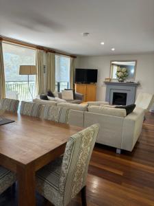 VILLA DION - 3 Bedrooms situated in Cypress Lakes Resort