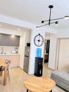 A cozy modern 2BR apt in South Park South C