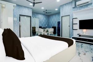 FabHotel Hans Residency
