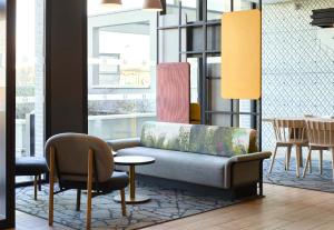 Hotels B&B HOTEL Le Port Marly Saint Germain en Laye : photos des chambres