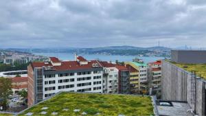 Luxury Unit with Sea View Taksim Square