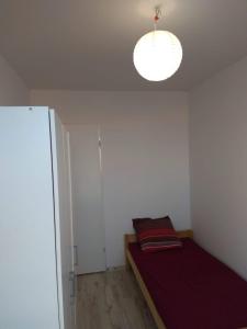 Single private room in a 5 room shared apartment