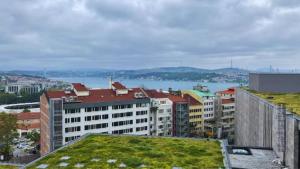 Luxury Unit with Sea View Taksim Square