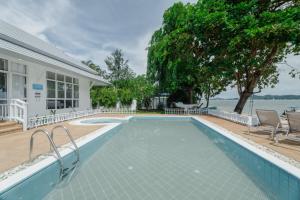 Seaside Bliss Beach Villa Rawai