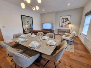 Luxury Altrincham Apartment by City SuperHost