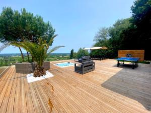 Villas Villa Monbazillac, vue exceptionnelle, piscine, jacuzzi 10-12 pax : photos des chambres