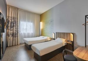 Hotels B&B HOTEL Ouistreham : Chambre Triple