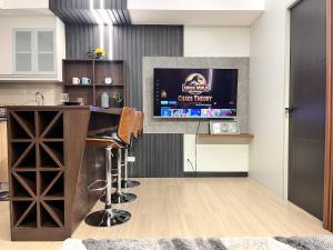 PRIME 1BR, Venice Canal Mall, Balcony, Pool, Sauna, 5G WiFi, Ste 19