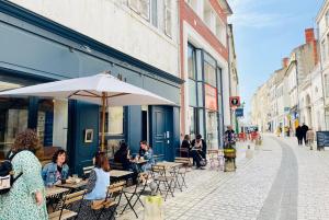 Le Logis Gargoulleau, centre ville, LR145