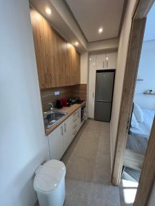 Stylish Condo Nearby Acropolis & Metro