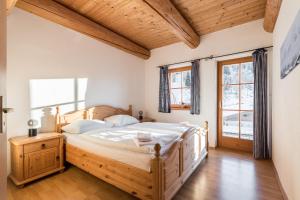 Ski-N-Lake Chalet One