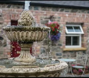 Oak field Cottages - 莫伊拉