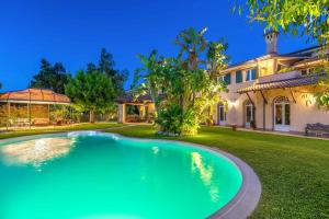 Villa Polistena by MMega