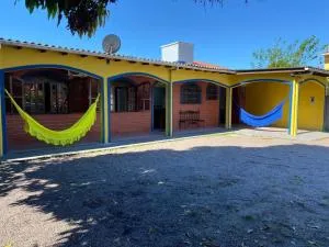 Curta o paraíso Enseada de Brito - Enseada do Brito