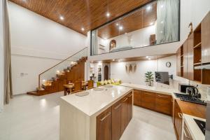 Darina - Brand-New Villa Just Minutes from the Beach with a Huge Pool