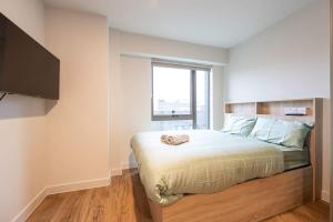 Beautiful bright studio close to station - 18 above