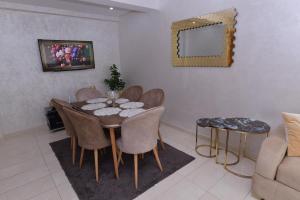 Cozy Duplex appartement wifi parking proximité