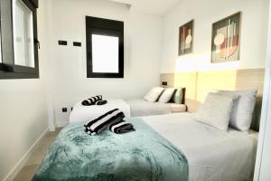 Two Bedroom Modern Apartment In Mirador Santa Rosalia