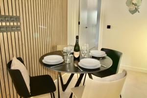 Two Bedroom Modern Apartment In Mirador Santa Rosalia