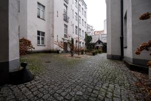 Polesie Charming Studio by BookingHost