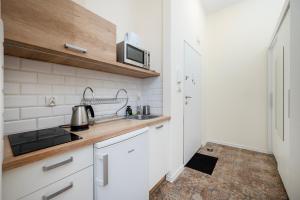 Polesie Charming Studio by BookingHost