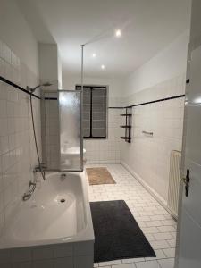 SJ Appartments II