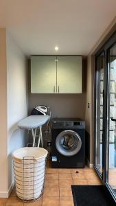 Appartements Maison Arnouville 15 mins CDG Airport 20 mins Paris : photos des chambres