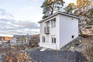 Eget litet hus i Rönninge - Norsborg