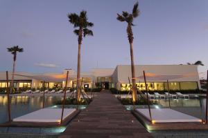 Condomínio Ilhas Park Torres - Casa de Luxo - Quatro Suítes J6