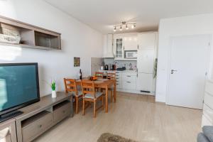 Sunny Apartment with amazing Terrace on the 13th floor near City Center