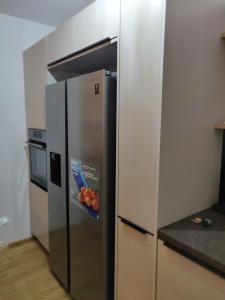 Beautiful Apartment with Parking, Brilliant Location