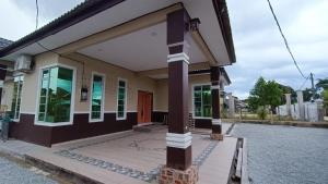 Mami Homestay D Pantai