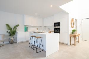 Luxury House Chaparral Golf E64 by AORA STAY