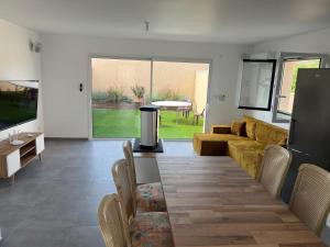 Maison 40 avec 5 chambres lechaffardcom