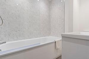 Rubys Retreat-4 Bed- Contractor Disc- WiFi