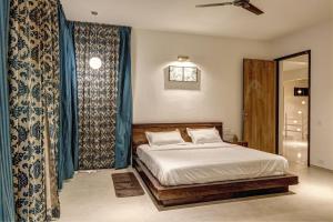 Golfshire Luxe Villa by StayJadeJacuzzi HugeLawn