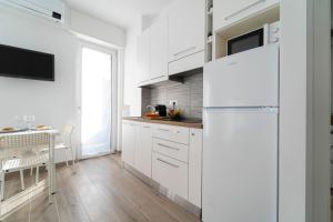 Modern Flat 10 minutes Duomo