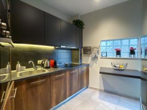 Luxury Downtown Apartment D4