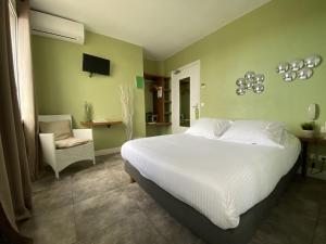 Hotels Hotel La Rotonde : photos des chambres