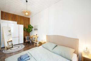 Symphony Apartment - FREE Parking & Airport Taxi