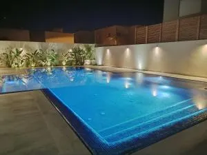 Coquet appartement avec piscine à 10min de l'aéroport Tunis - family only - Jafar