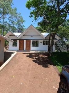 Harsham Homestay - Pooppara