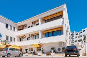 Apartment Monaco mit Pool